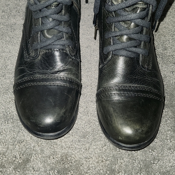 Steve Madden Troopa Black Leather Booties Size 7.5 - Picture 7 of 8